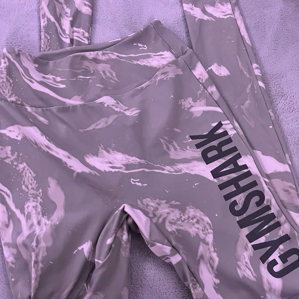 Gymshark Marble colored leggings